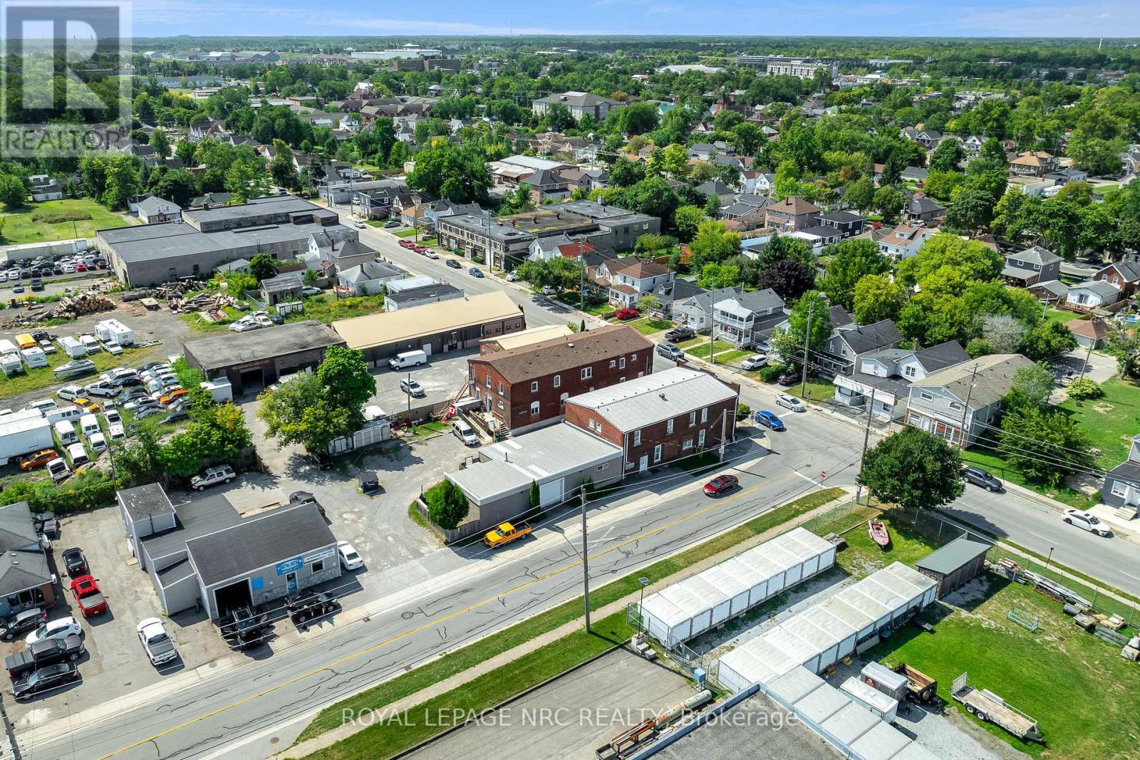 












192 BURGAR STREET

,
Welland (Welland Downtown),




Ontario
L3B2T4

