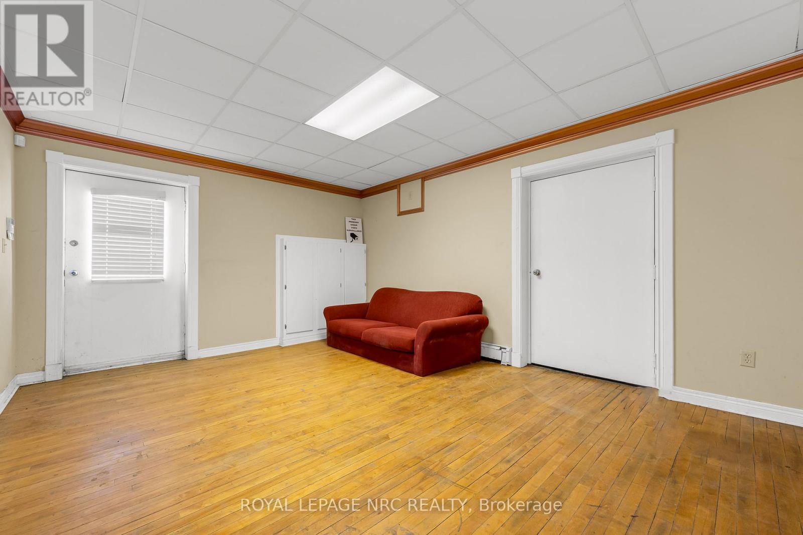 












192 BURGAR STREET

,
Welland (Welland Downtown),




Ontario
L3B2T4

