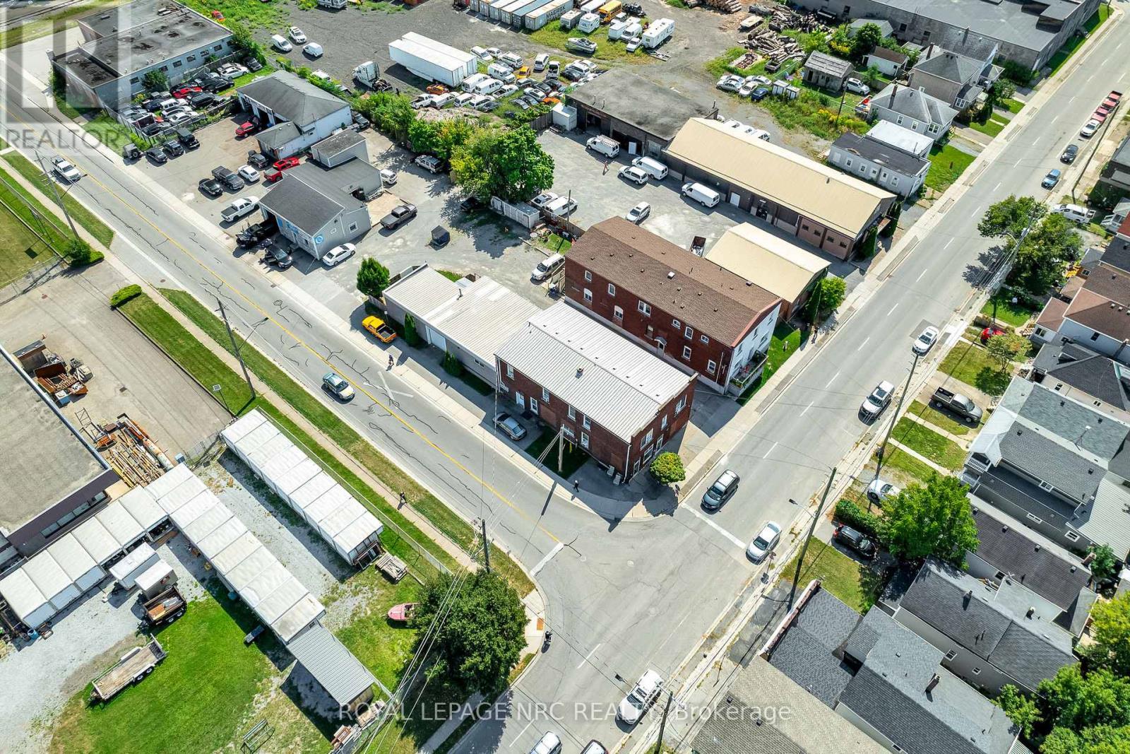 












192 BURGAR STREET

,
Welland (Welland Downtown),




Ontario
L3B2T4

