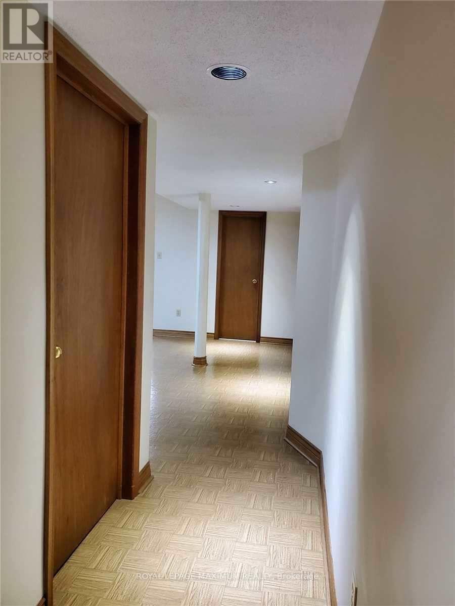 












BSMT - 7 MORNING STAR DRIVE

,
Vaughan,




Ontario
L4L6K3

