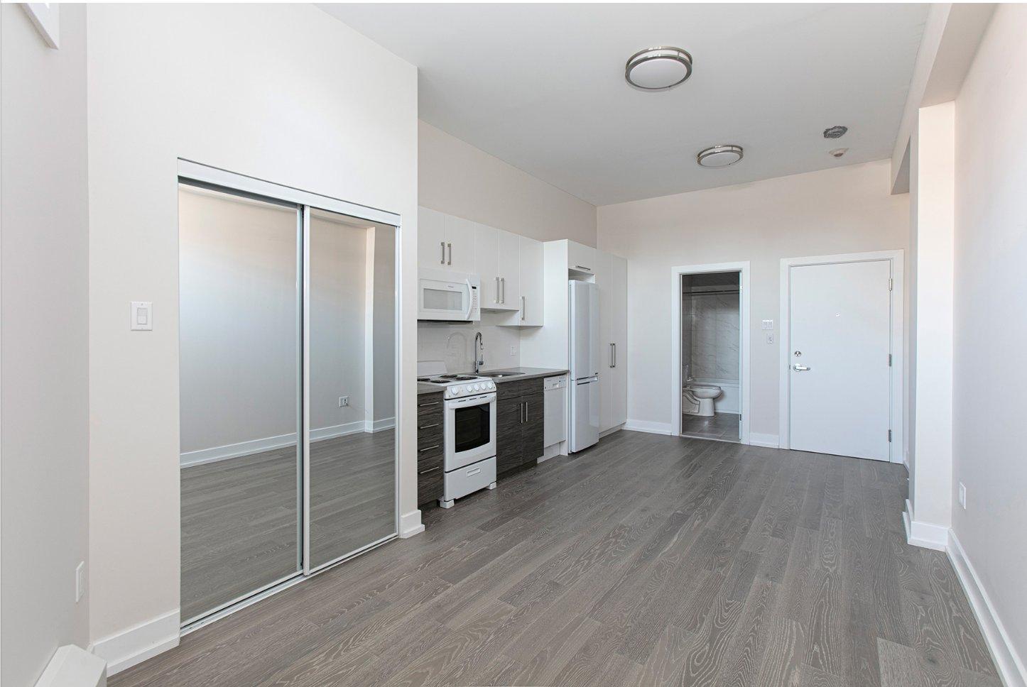 









6878


Rue Sherbrooke O.

, B2,
Montréal (Côte-des-Neiges/Notre-Dame-de-Grâce),




QC
H4B1P7

