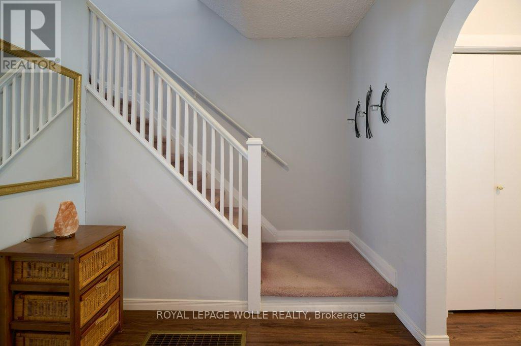 












120 WOOD STREET

,
Kitchener,




Ontario
N2G2H8

