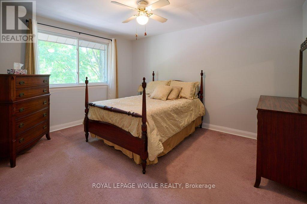 












120 WOOD STREET

,
Kitchener,




Ontario
N2G2H8

