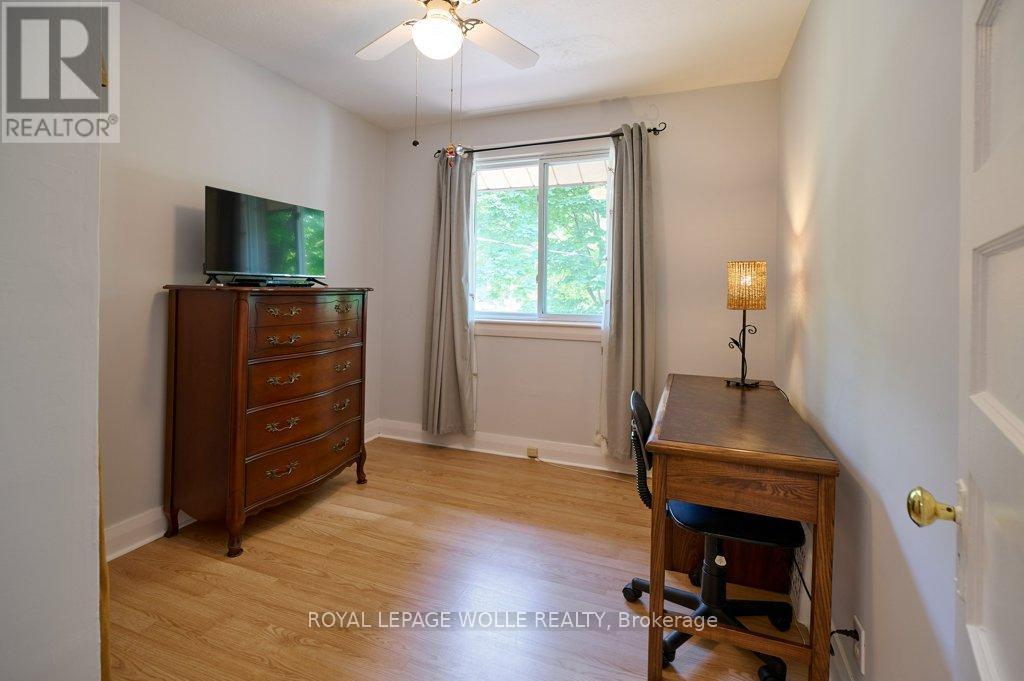 












120 WOOD STREET

,
Kitchener,




Ontario
N2G2H8

