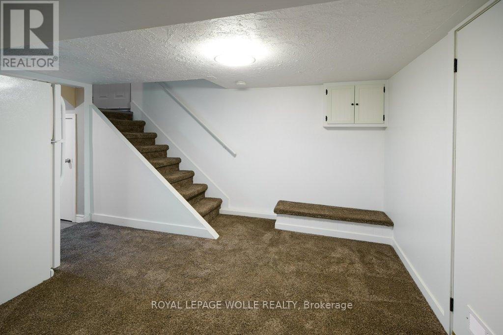 












120 WOOD STREET

,
Kitchener,




Ontario
N2G2H8

