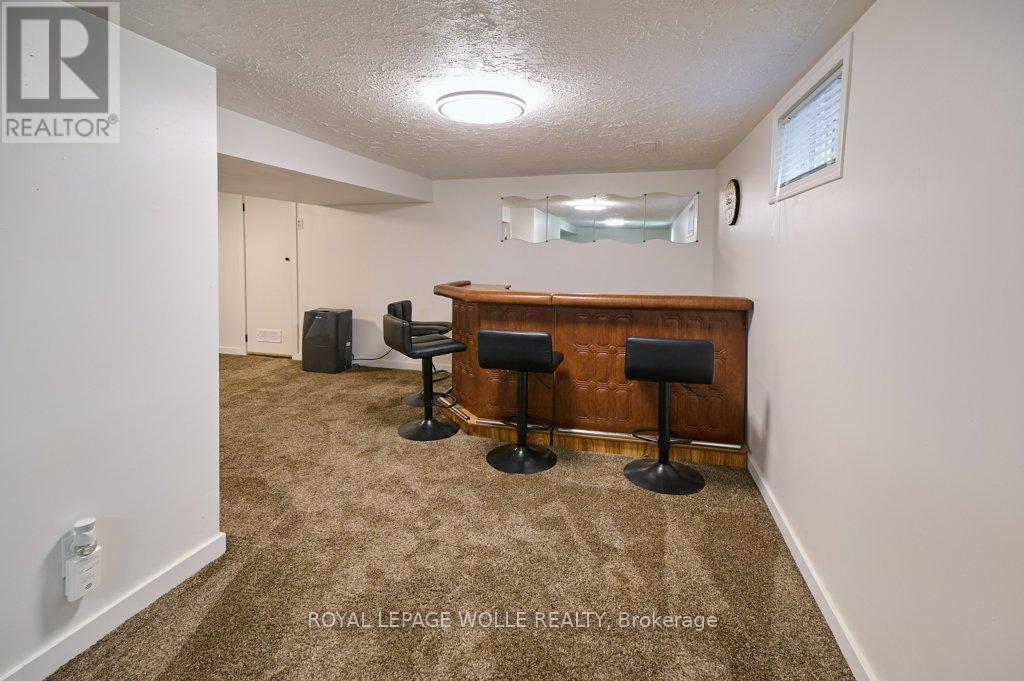 












120 WOOD STREET

,
Kitchener,




Ontario
N2G2H8

