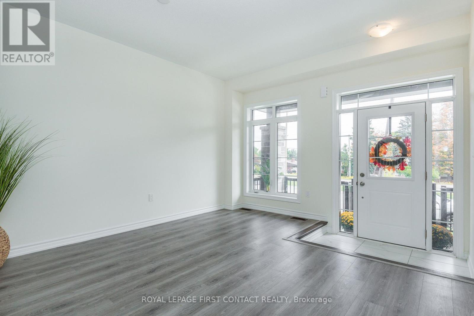 












86 KENNETH ROGERS CRESCENT

,
East Gwillimbury,




Ontario
L9N1S5

