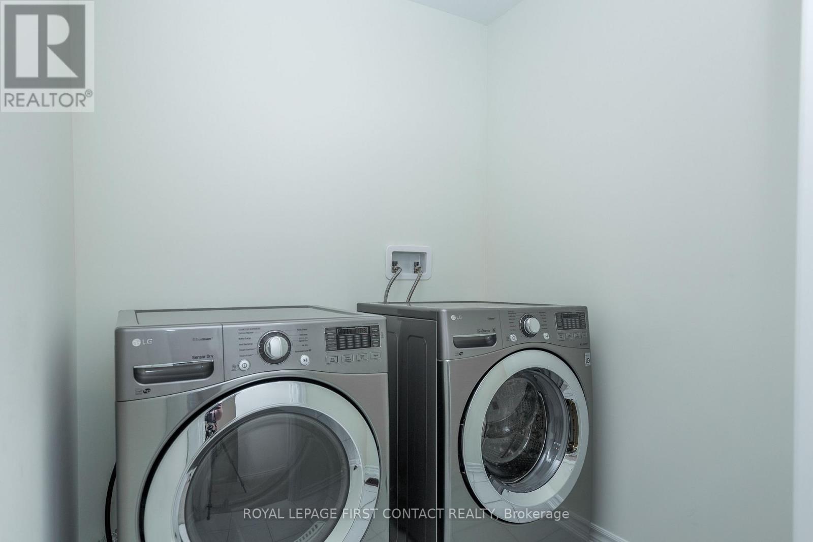 












86 KENNETH ROGERS CRESCENT

,
East Gwillimbury,




Ontario
L9N1S5

