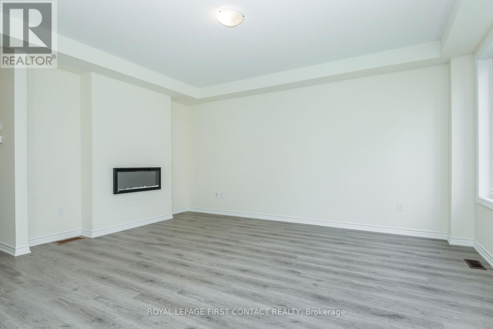 












86 KENNETH ROGERS CRESCENT

,
East Gwillimbury,




Ontario
L9N1S5

