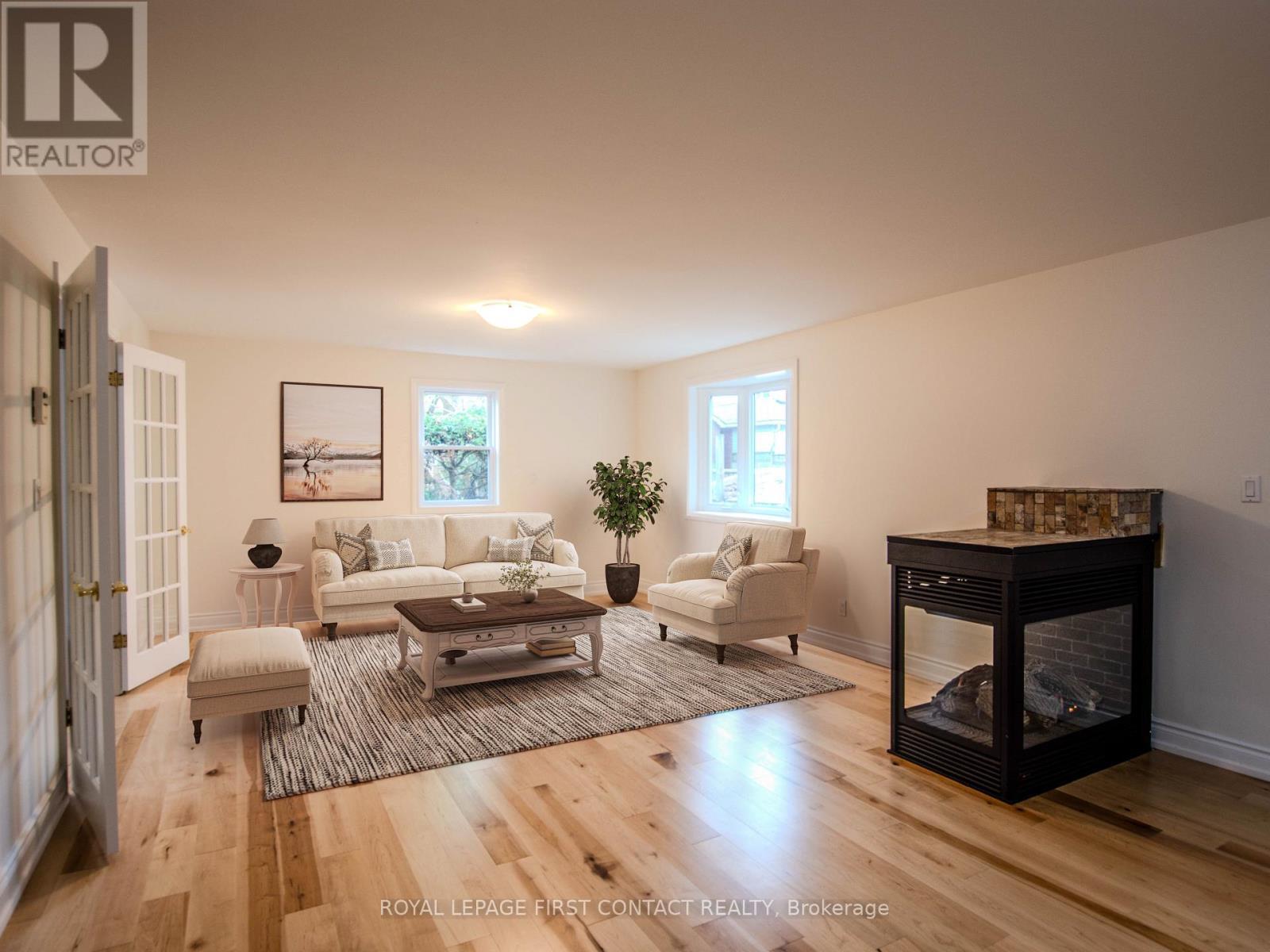 












25 HOLGATE STREET

,
Barrie,




Ontario
L4N2T6

