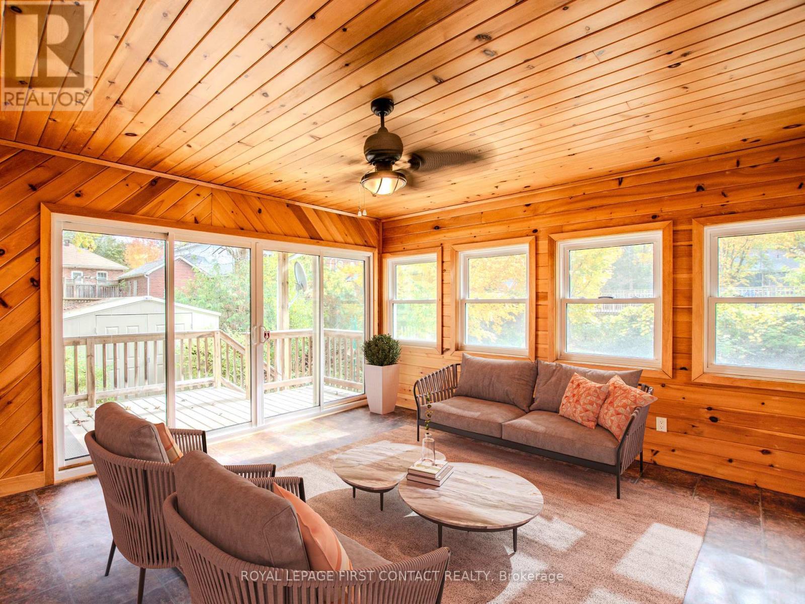 












25 HOLGATE STREET

,
Barrie,




Ontario
L4N2T6

