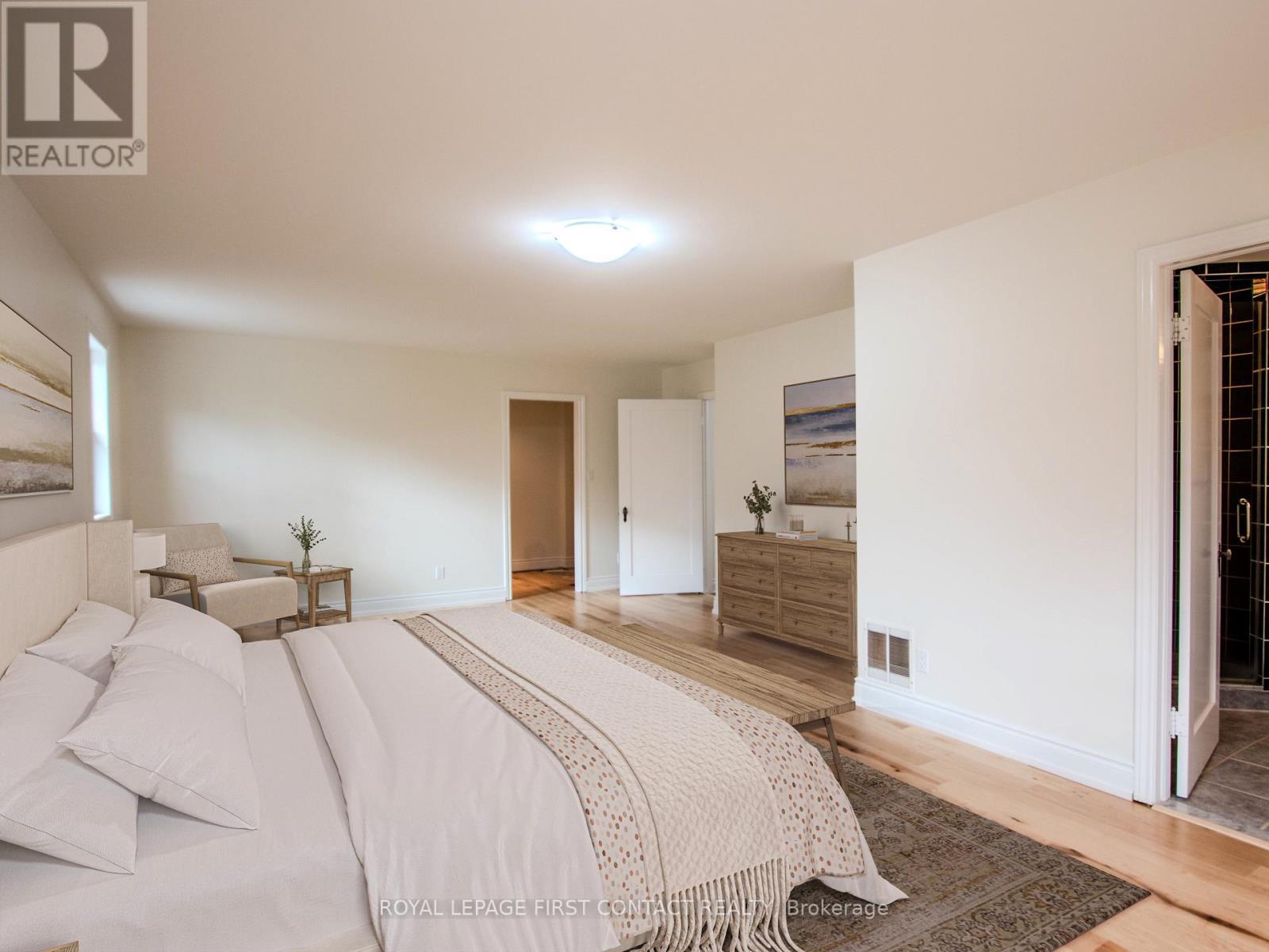 












25 HOLGATE STREET

,
Barrie,




Ontario
L4N2T6

