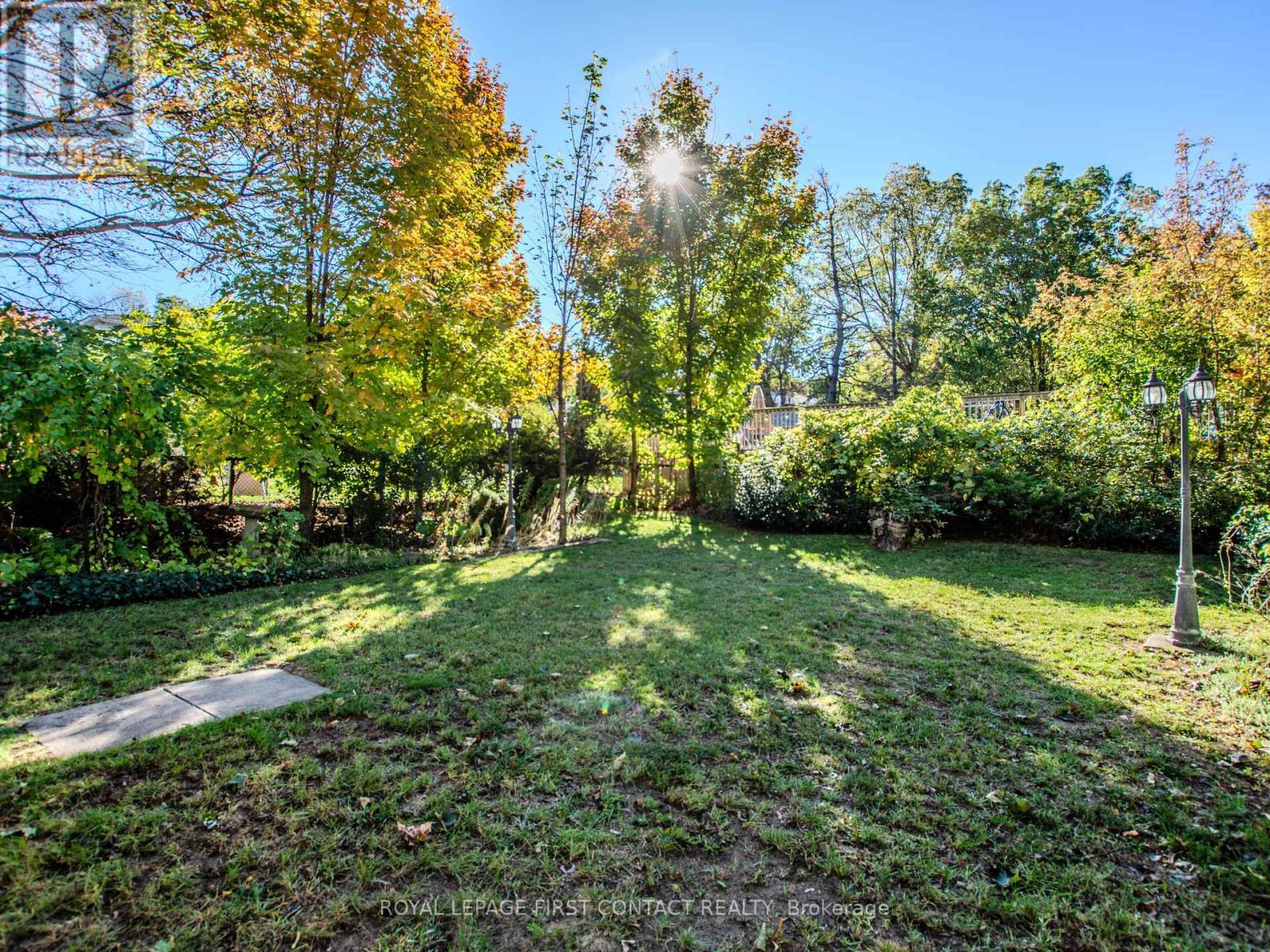 












25 HOLGATE STREET

,
Barrie,




Ontario
L4N2T6

