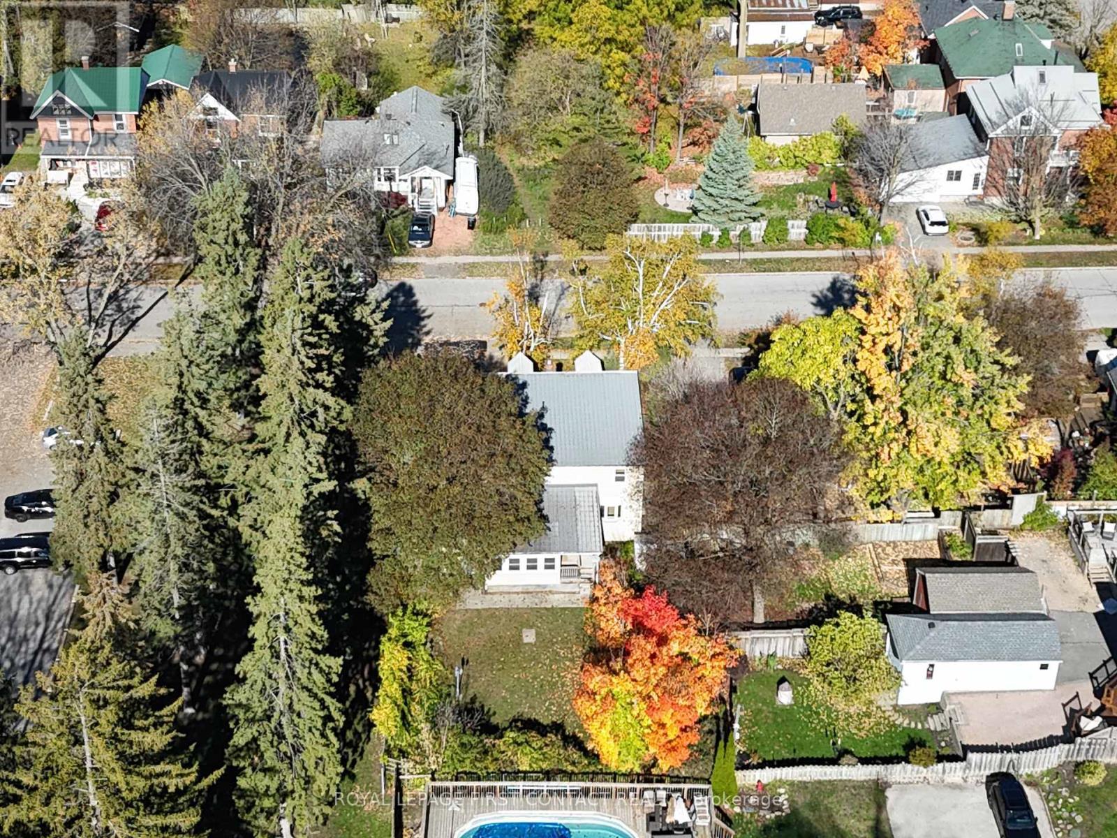 












25 HOLGATE STREET

,
Barrie,




Ontario
L4N2T6

