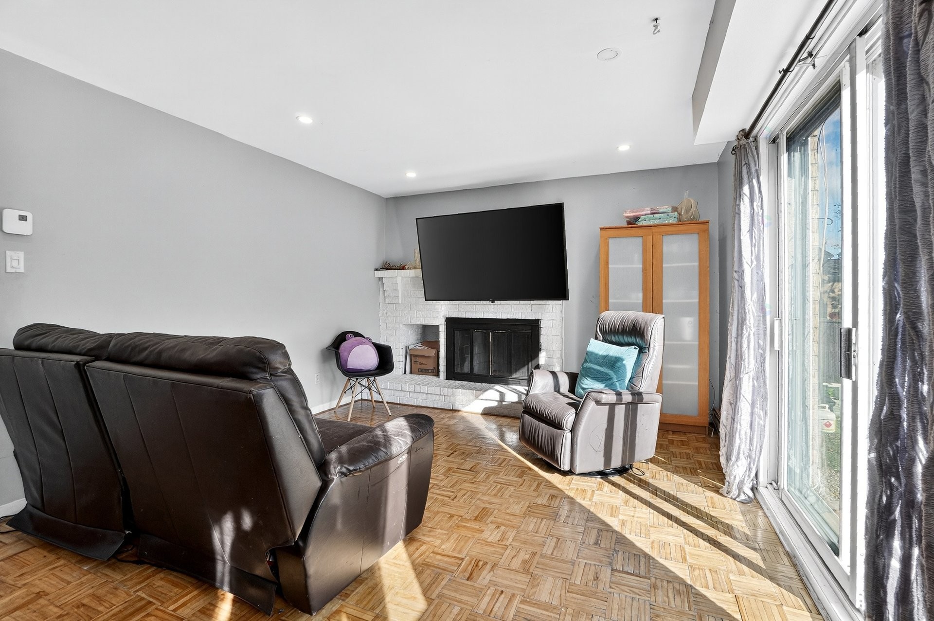 









19470


Boul. Elkas

,
Kirkland,




QC
H9J3L3

