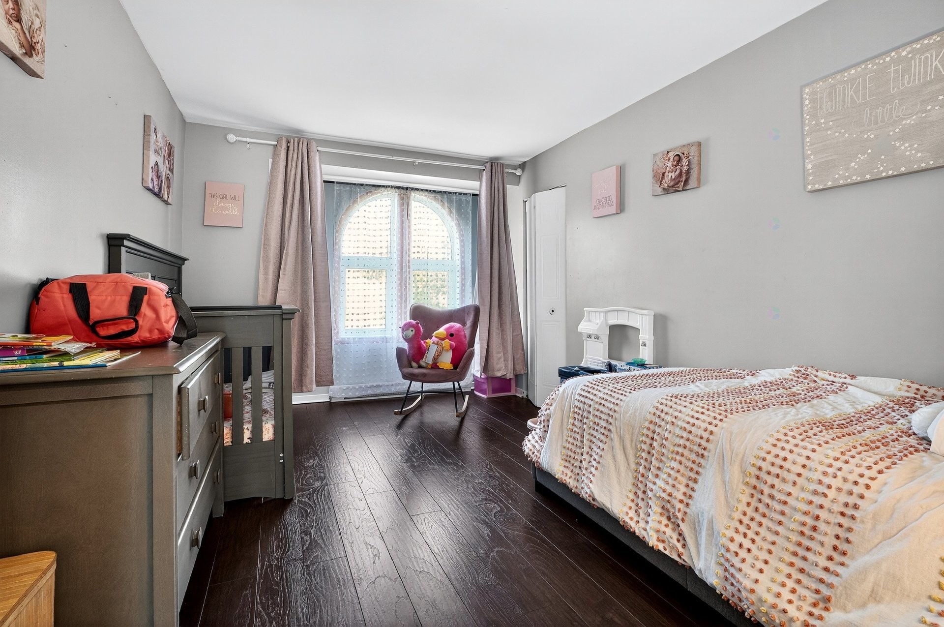 









19470


Boul. Elkas

,
Kirkland,




QC
H9J3L3

