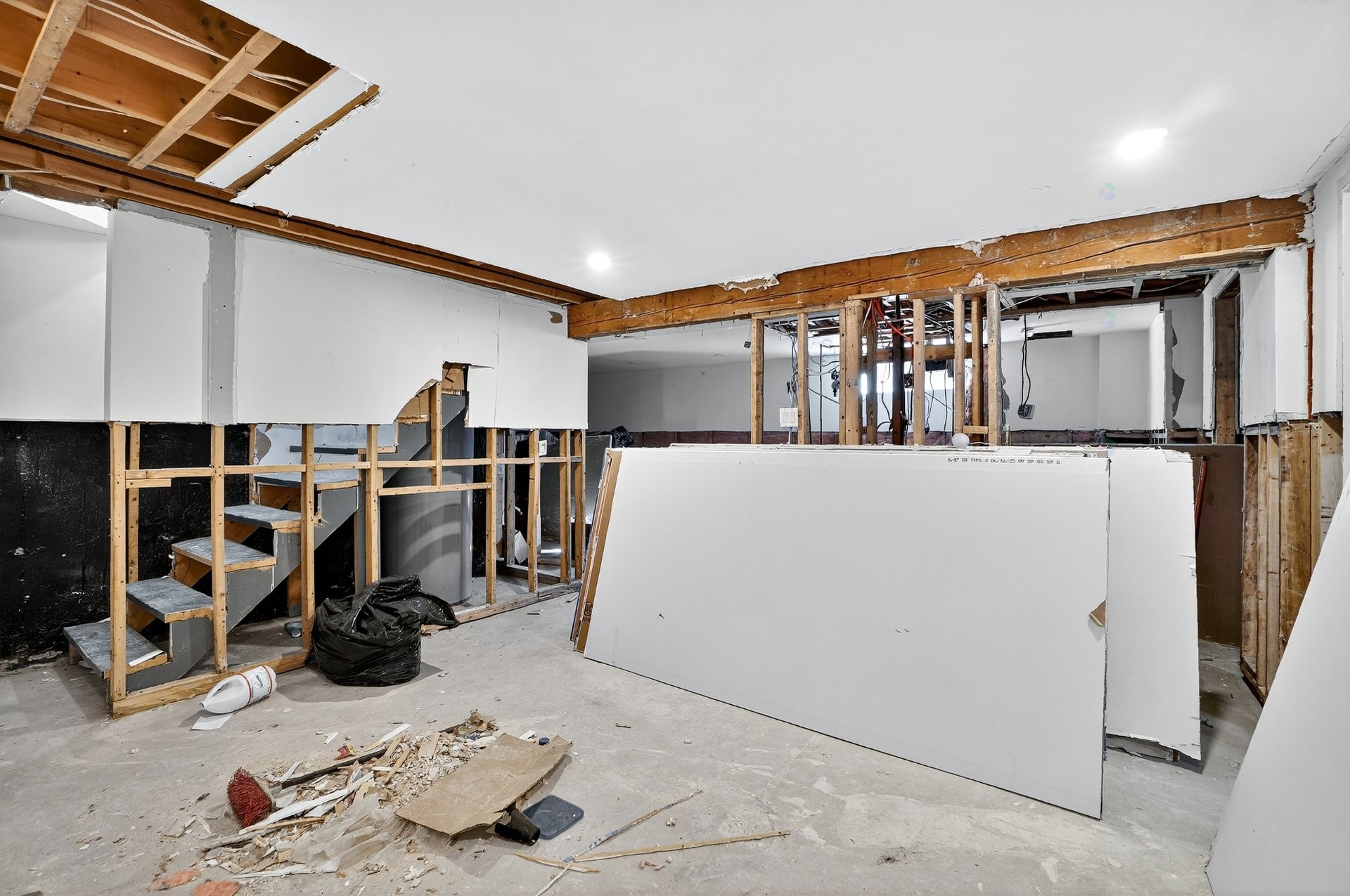 









19470


Boul. Elkas

,
Kirkland,




QC
H9J3L3

