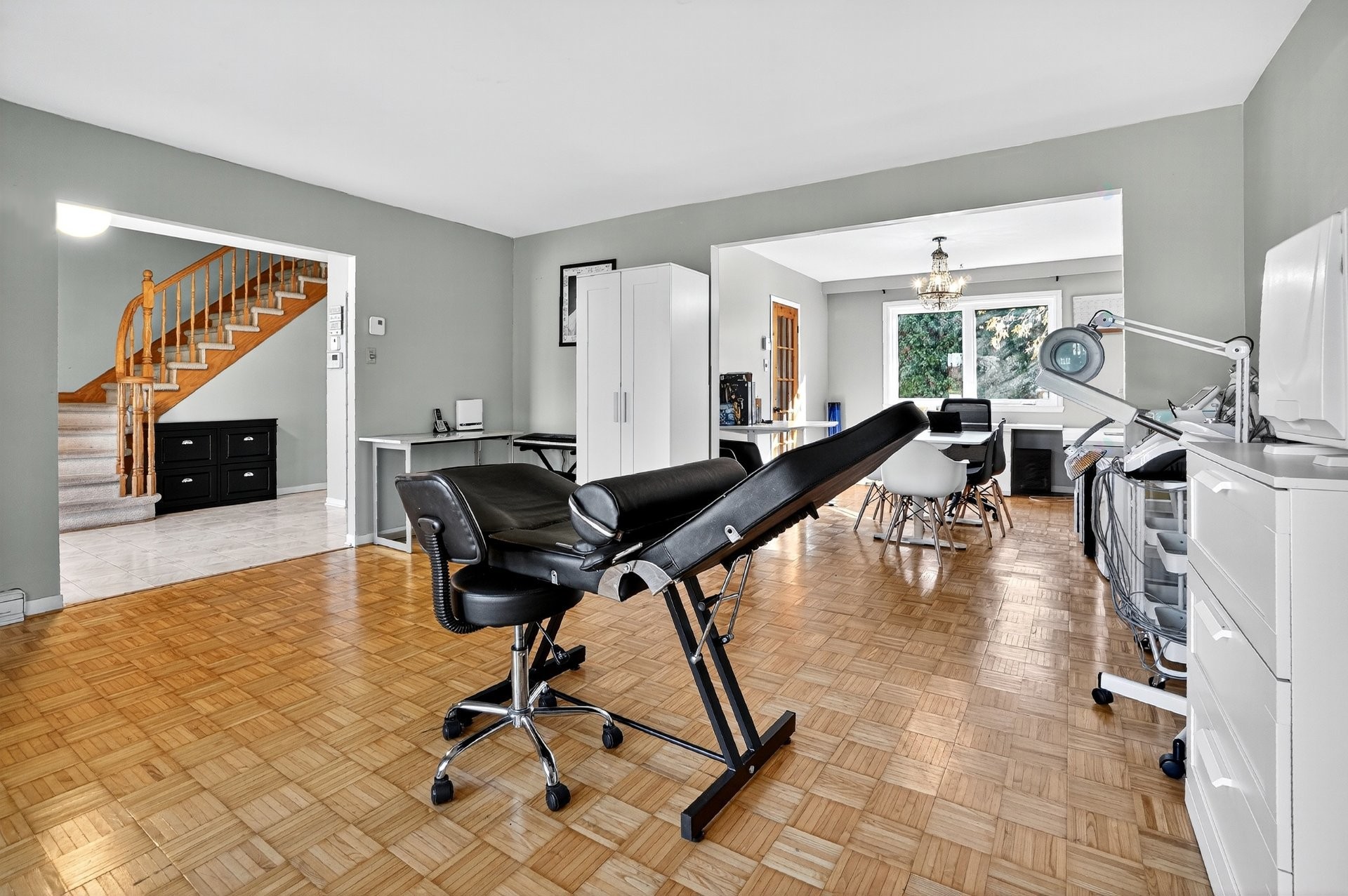 









19470


Boul. Elkas

,
Kirkland,




QC
H9J3L3

