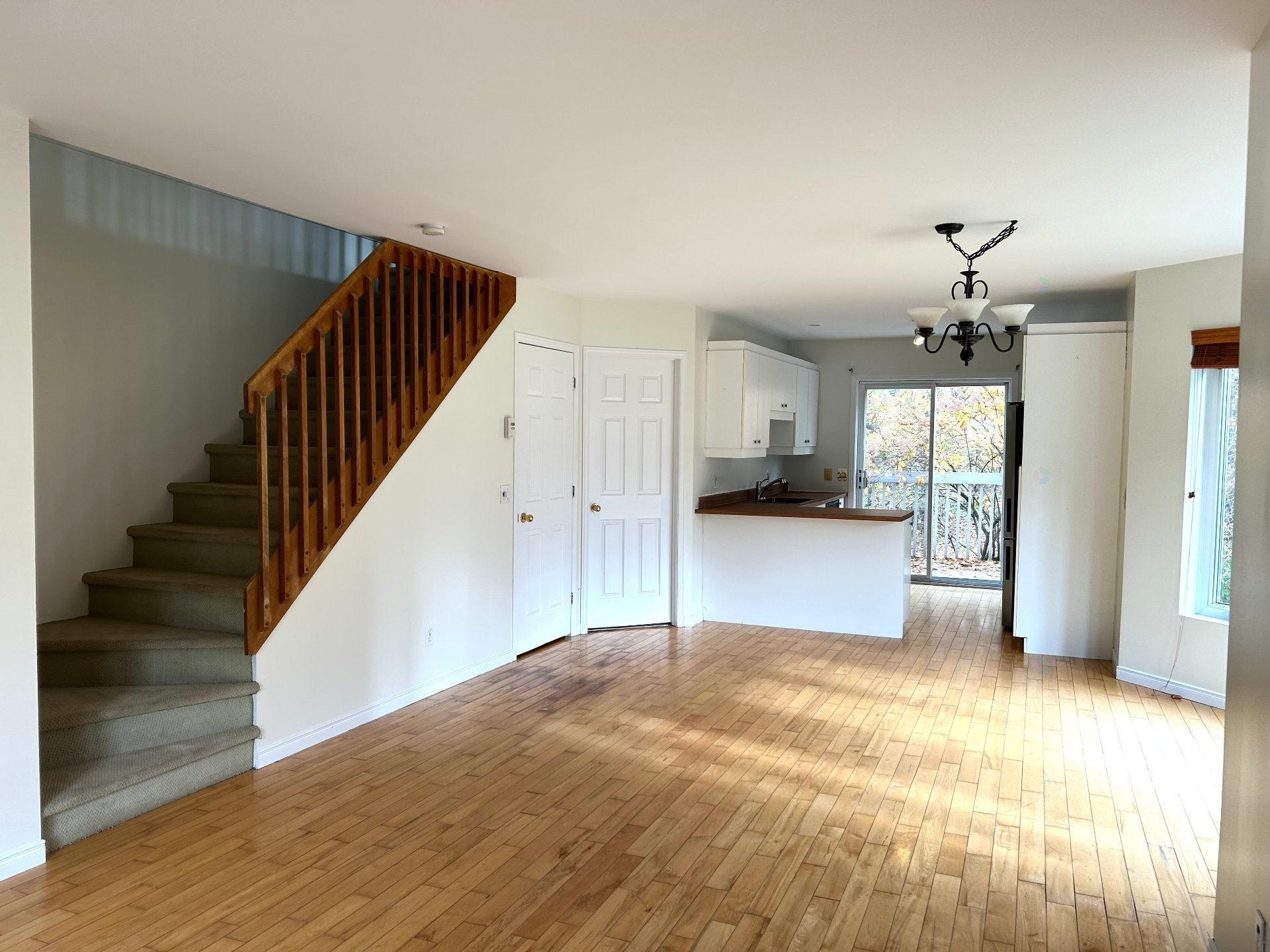 









457


Rue Bellevue

,
Magog,




QC
J1X5V7

