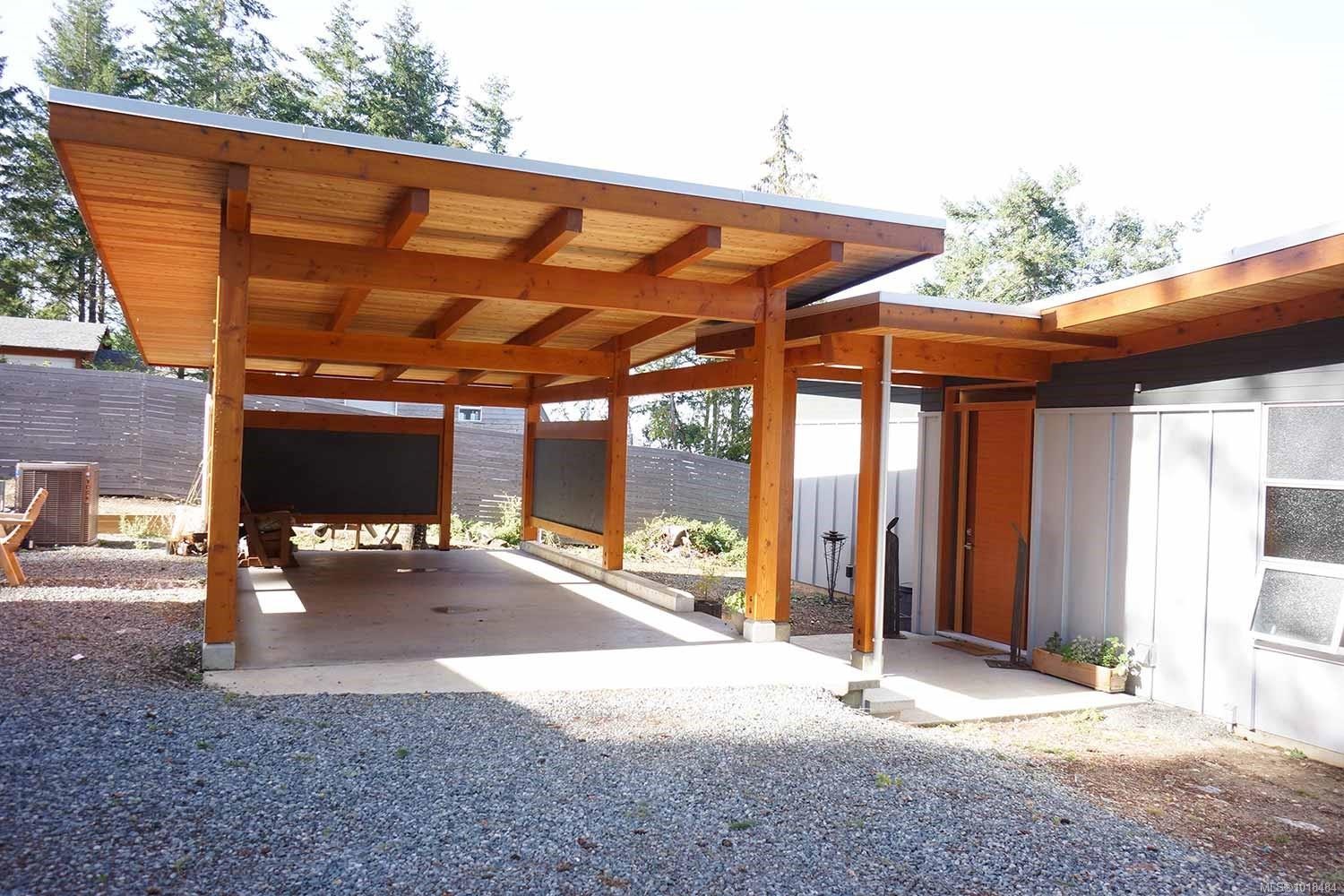 









3870


East

Rd,
Denman Island,




BC
V0R 1T0

