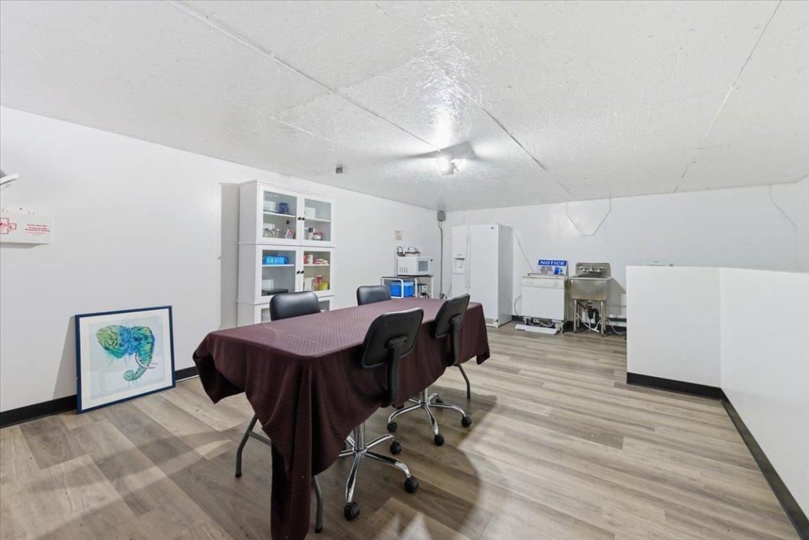 









6924 / 6926


Old Kamloops

Road,
Vernon,




BC
V1H 1W1

