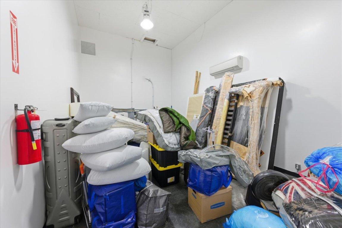 









6924 / 6926


Old Kamloops

Road,
Vernon,




BC
V1H 1W1

