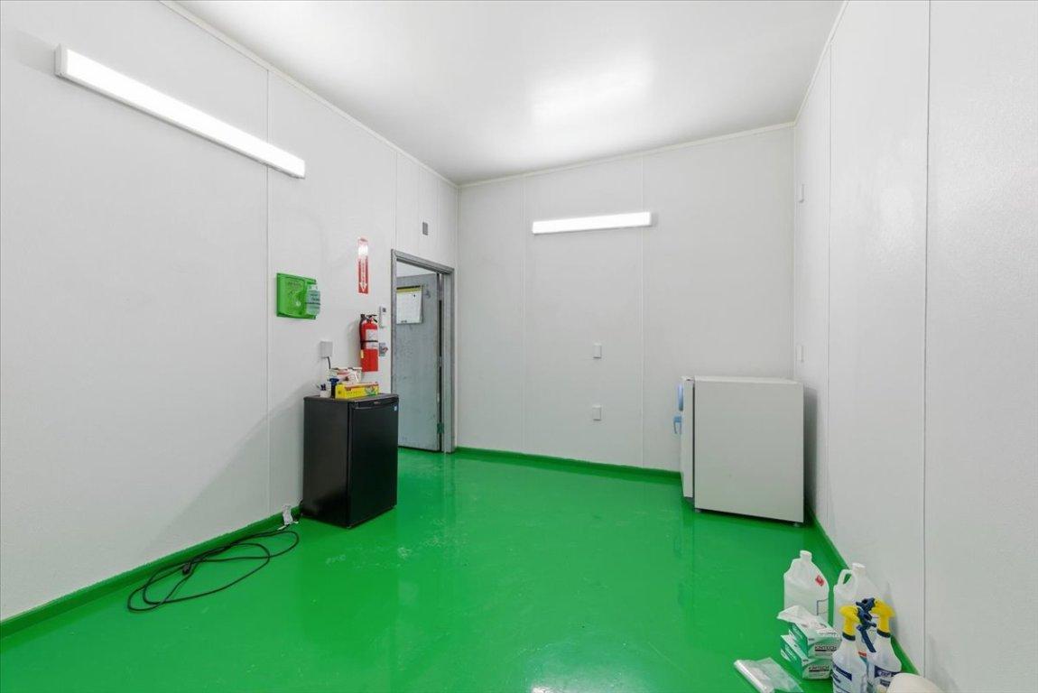 









6924 / 6926


Old Kamloops

Road,
Vernon,




BC
V1H 1W1

