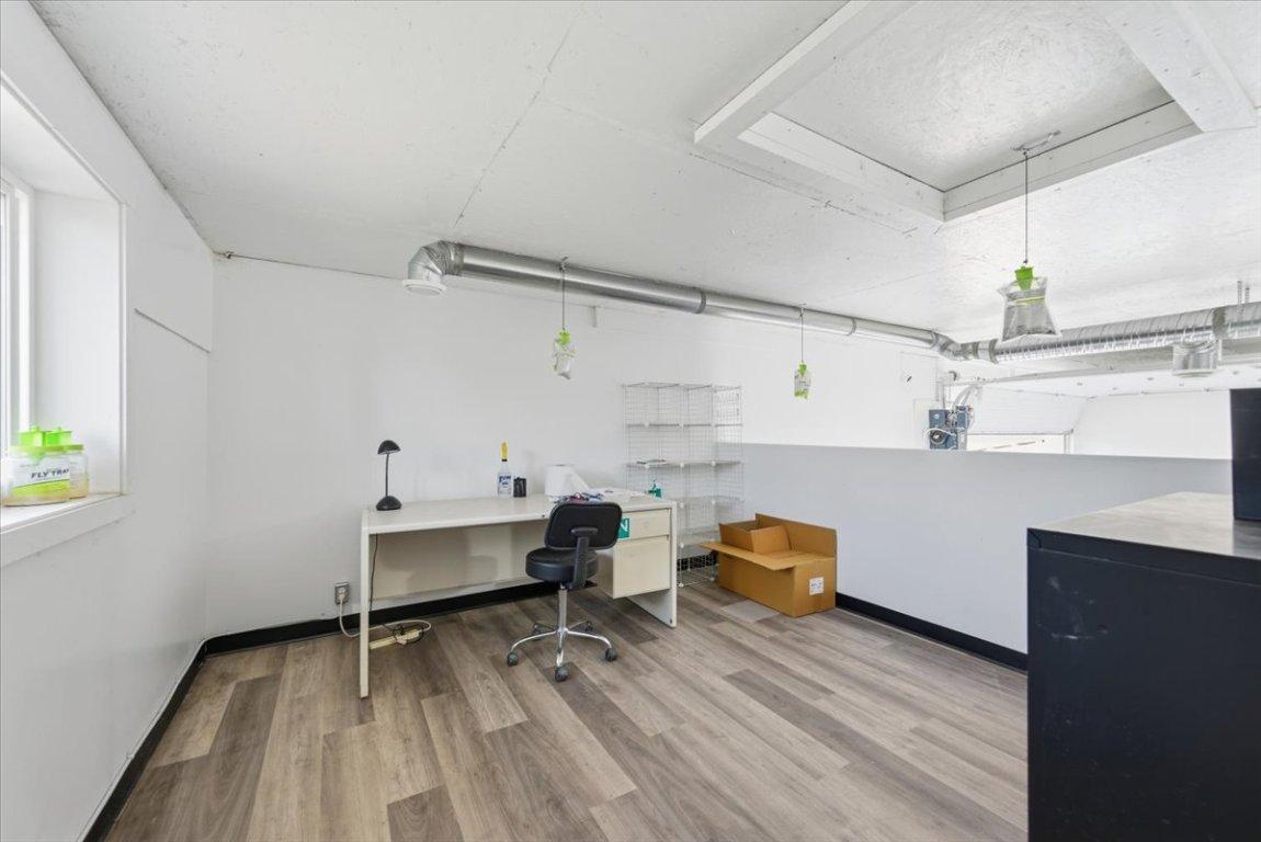 









6924 / 6926


Old Kamloops

Road,
Vernon,




BC
V1H 1W1

