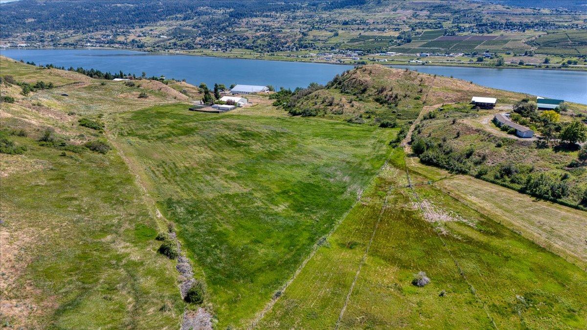 









6924 / 6926


Old Kamloops

Road,
Vernon,




BC
V1H 1W1

