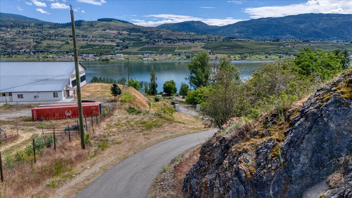 









6924 / 6926


Old Kamloops

Road,
Vernon,




BC
V1H 1W1

