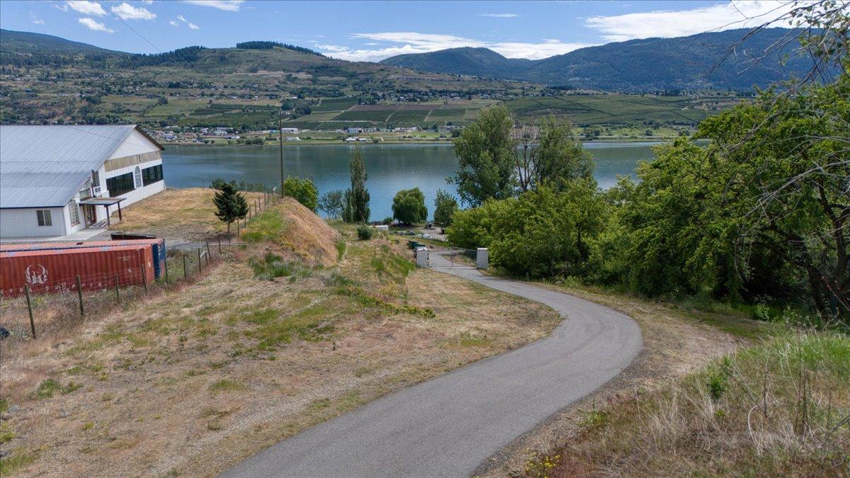 









6924 / 6926


Old Kamloops

Road,
Vernon,




BC
V1H 1W1

