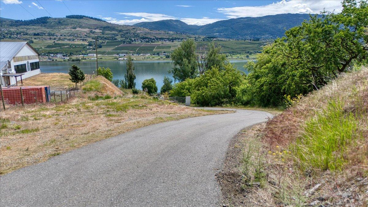 









6924 / 6926


Old Kamloops

Road,
Vernon,




BC
V1H 1W1

