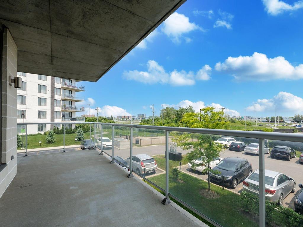 









3647


Av. Jean-Béraud

, 208,
Chomedey (Laval),




QC
H7T0N4

