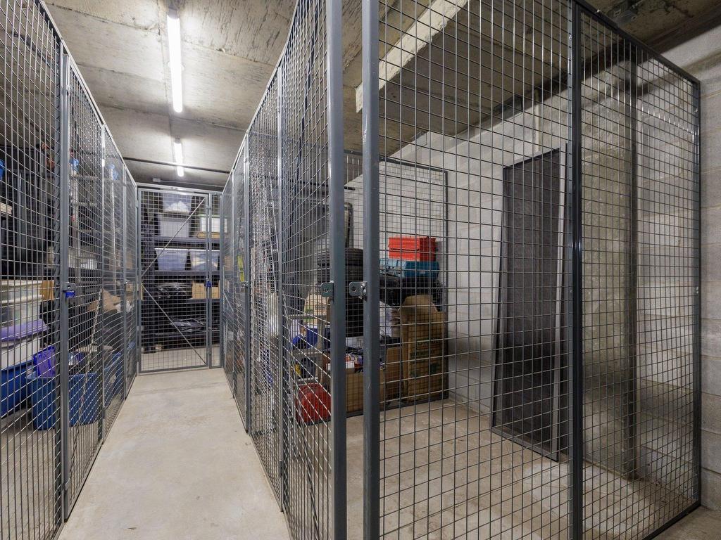 









3647


Av. Jean-Béraud

, 208,
Chomedey (Laval),




QC
H7T0N4

