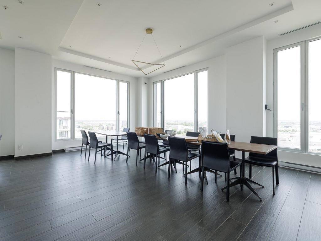 









3647


Av. Jean-Béraud

, 208,
Chomedey (Laval),




QC
H7T0N4

