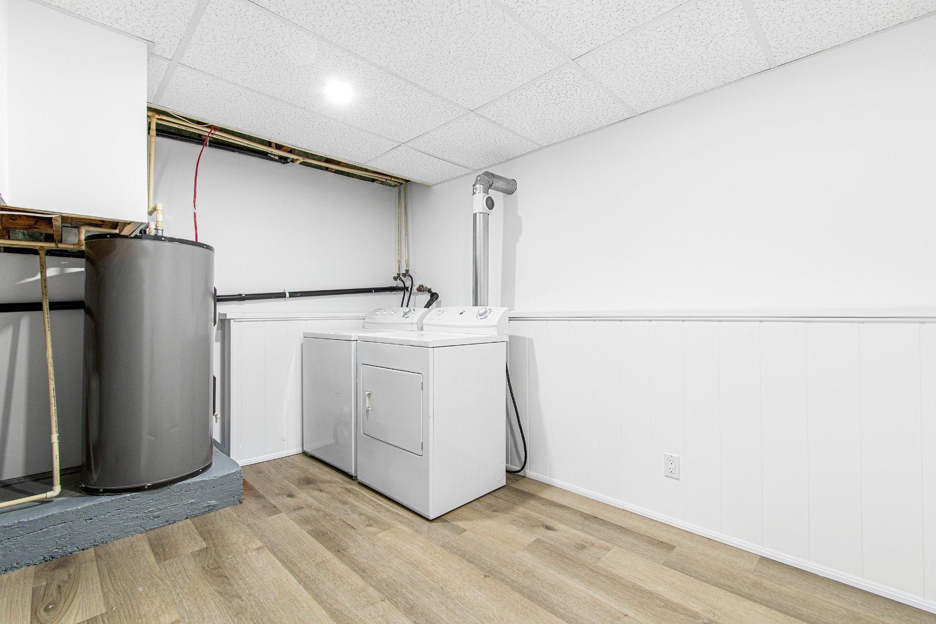 









4


Rue Louis-Seize

,
Brownsburg-Chatham,




QC
J8G2K8

