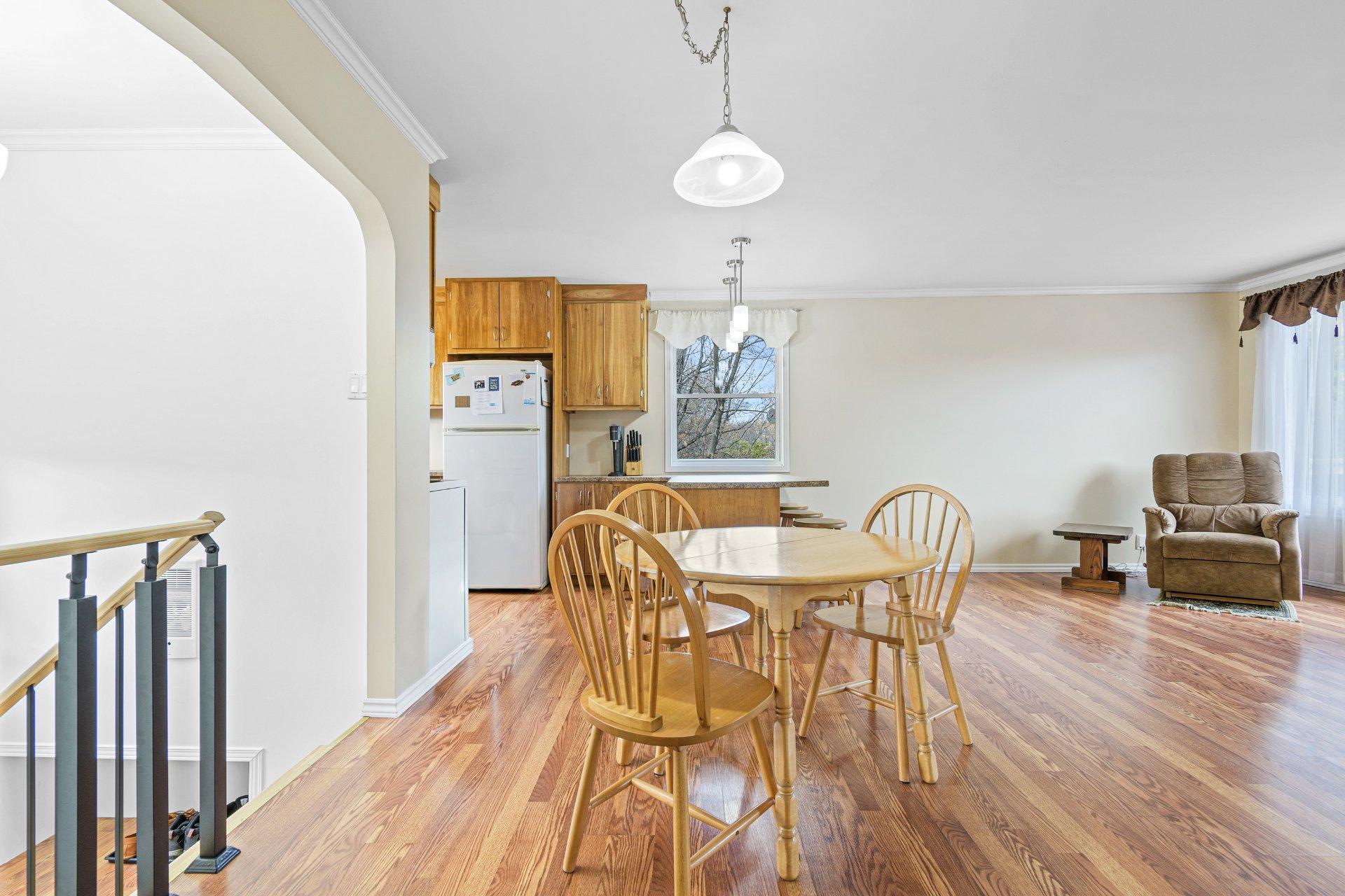 









4


Rue Louis-Seize

,
Brownsburg-Chatham,




QC
J8G2K8

