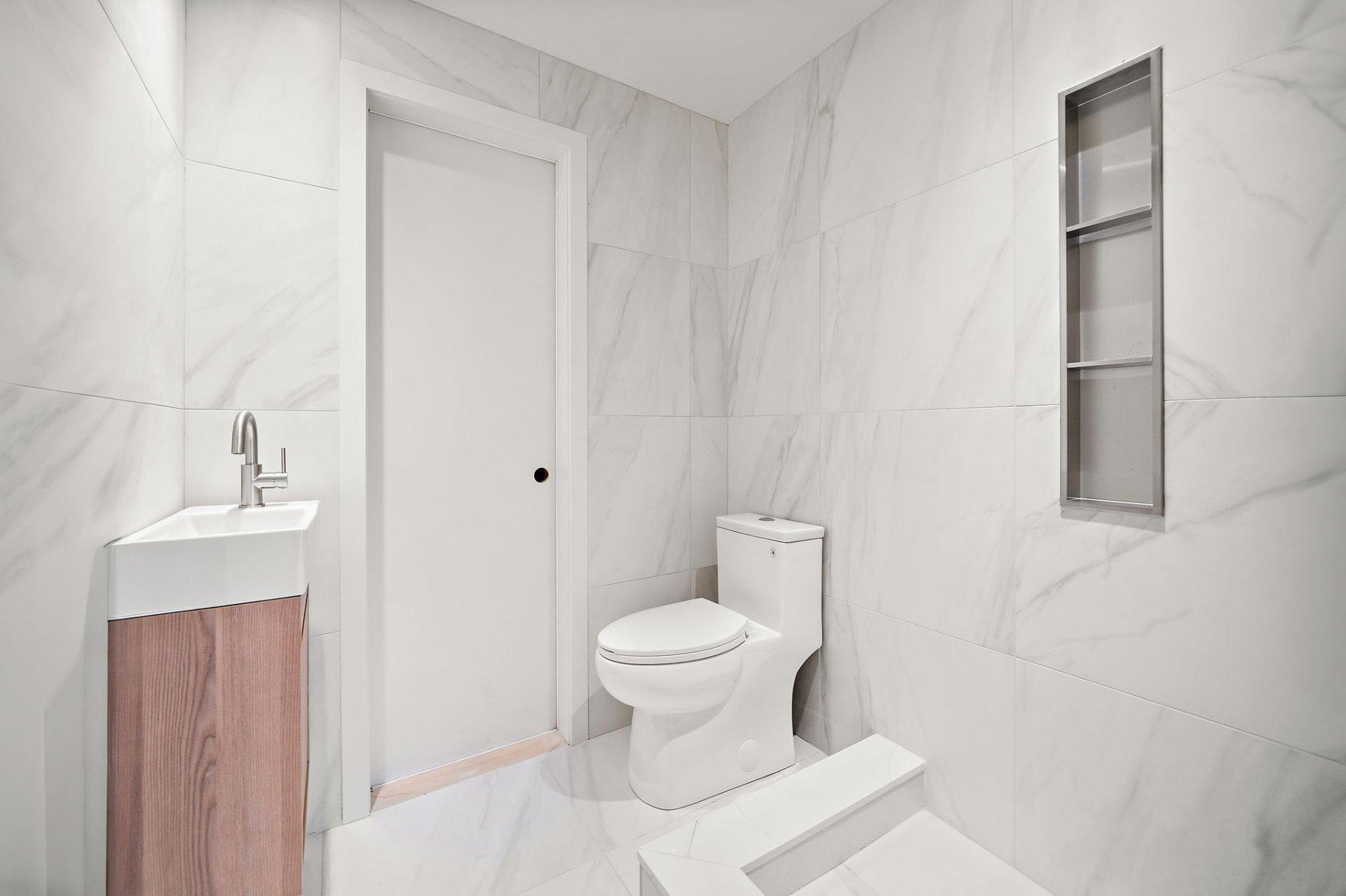 









2630


Av. Van Horne

, 101,
Montréal (Côte-des-Neiges/Notre-Dame-de-Grâce),




QC
H3S1P8

