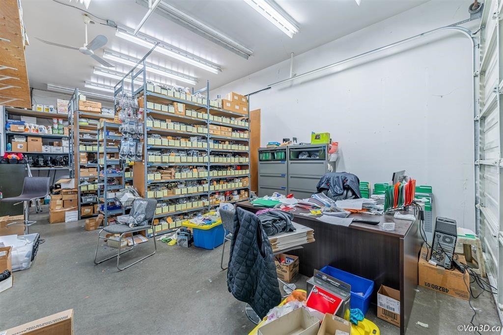 












6455 148 STREET

,
Surrey,




British Columbia
V3S3C5

