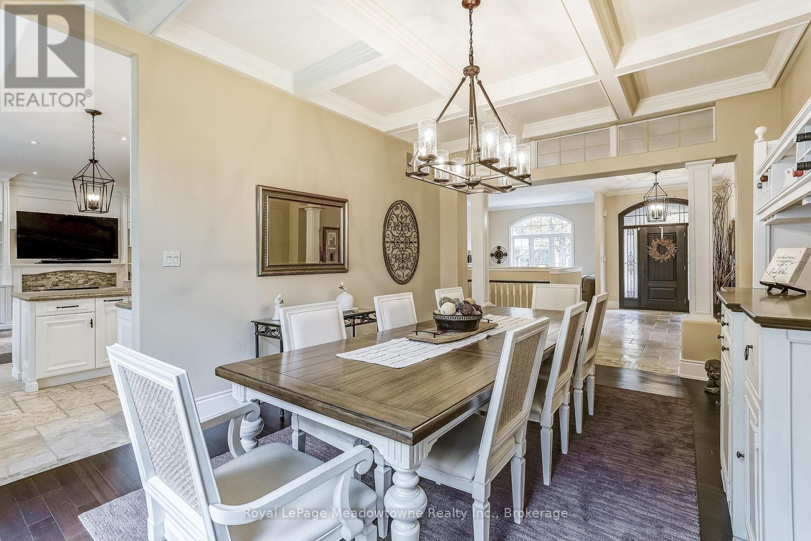 












18 PARKSHORE PLACE

,
Hamilton (Carlisle),




Ontario
L0R1H1

