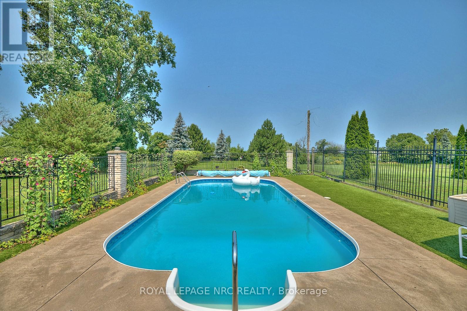 












1750 YORK ROAD

,
Niagara-on-the-Lake (Queenston),




Ontario
L0S1J0

