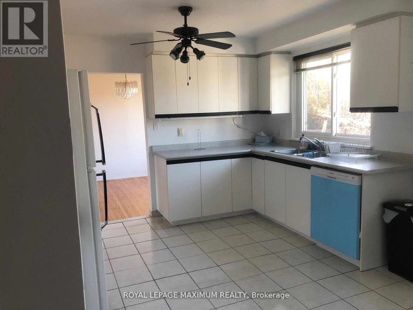 












22 DIANA DRIVE

,
King,




Ontario
L0G1N0

