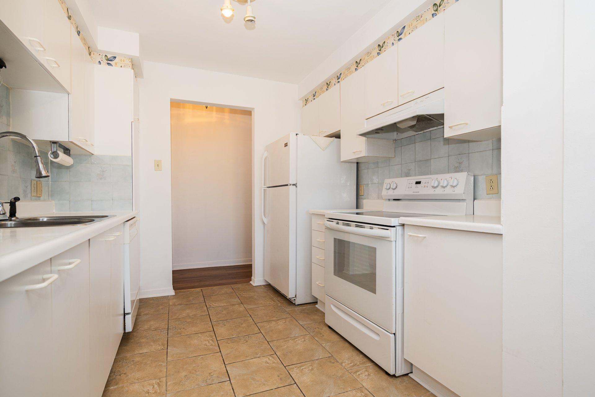 









5175


Boul. Samson

, 302,
Laval (Chomedey),




QC
H7W2J2

