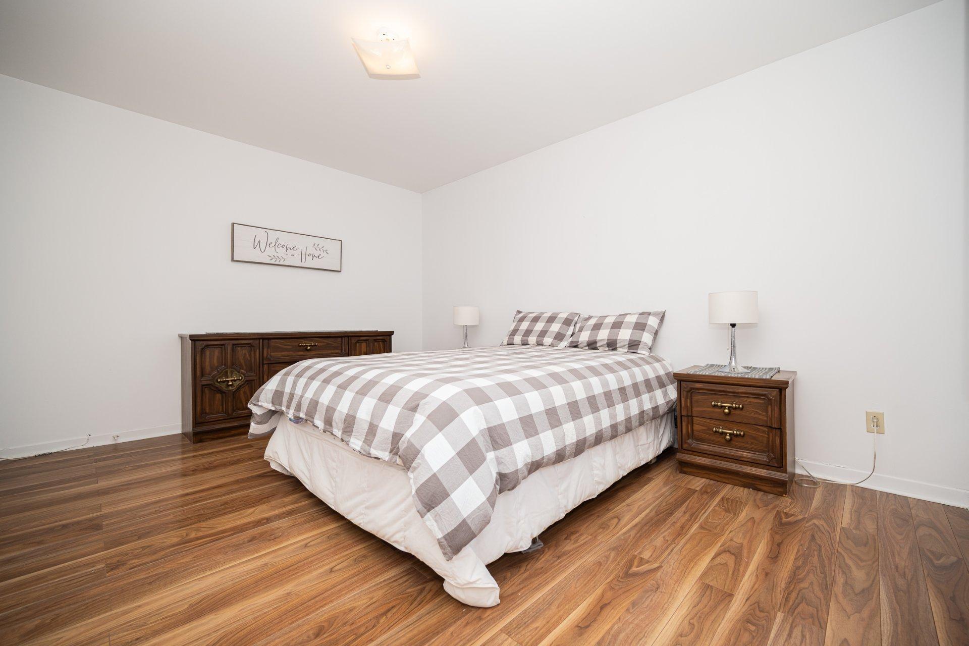 









5175


Boul. Samson

, 302,
Laval (Chomedey),




QC
H7W2J2

