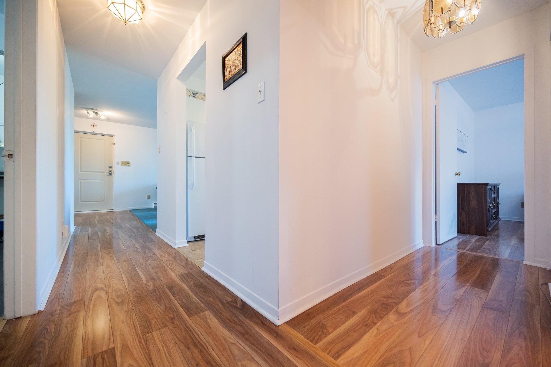 









5175


Boul. Samson

, 302,
Laval (Chomedey),




QC
H7W2J2

