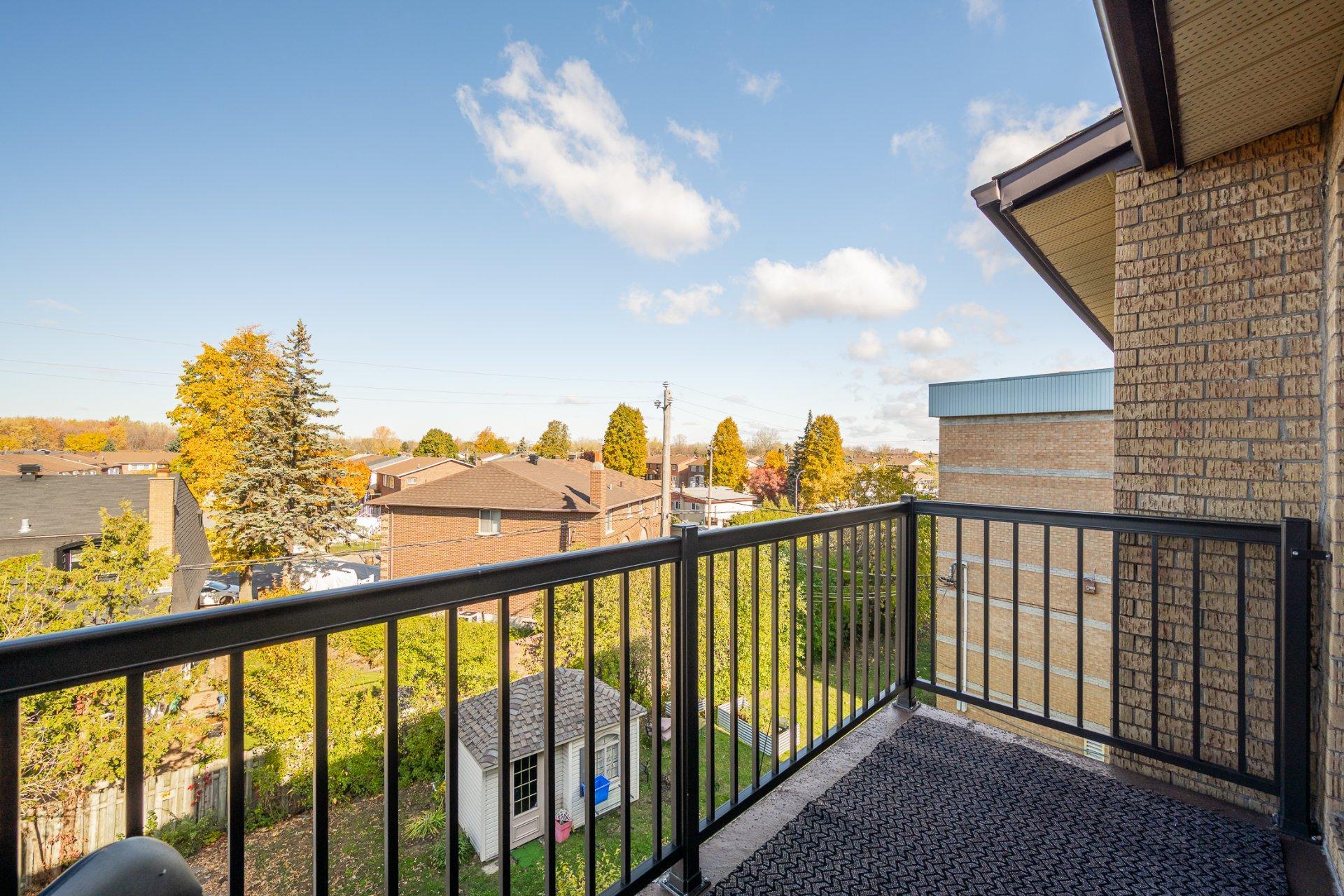 









5175


Boul. Samson

, 302,
Laval (Chomedey),




QC
H7W2J2

