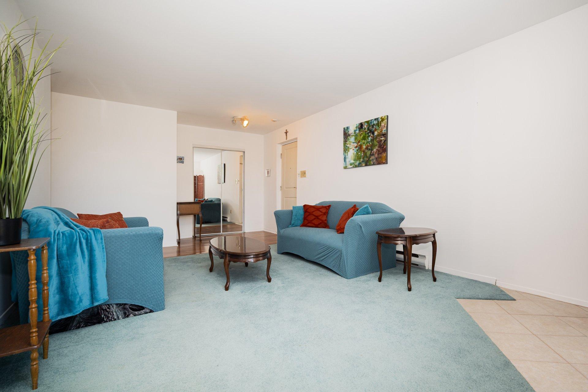 









5175


Boul. Samson

, 302,
Laval (Chomedey),




QC
H7W2J2

