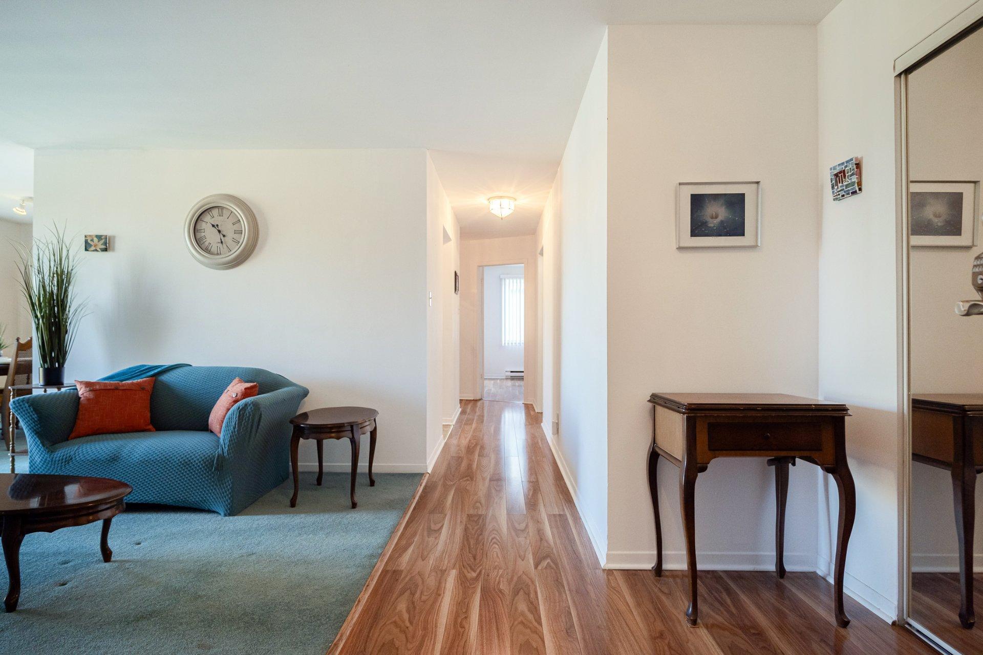 









5175


Boul. Samson

, 302,
Laval (Chomedey),




QC
H7W2J2

