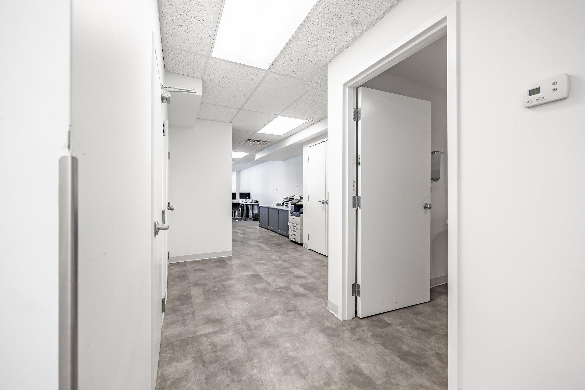 









460


Rue St-Charles O.

, A,
Longueuil (Le Vieux-Longueuil),




QC
J4H1G4

