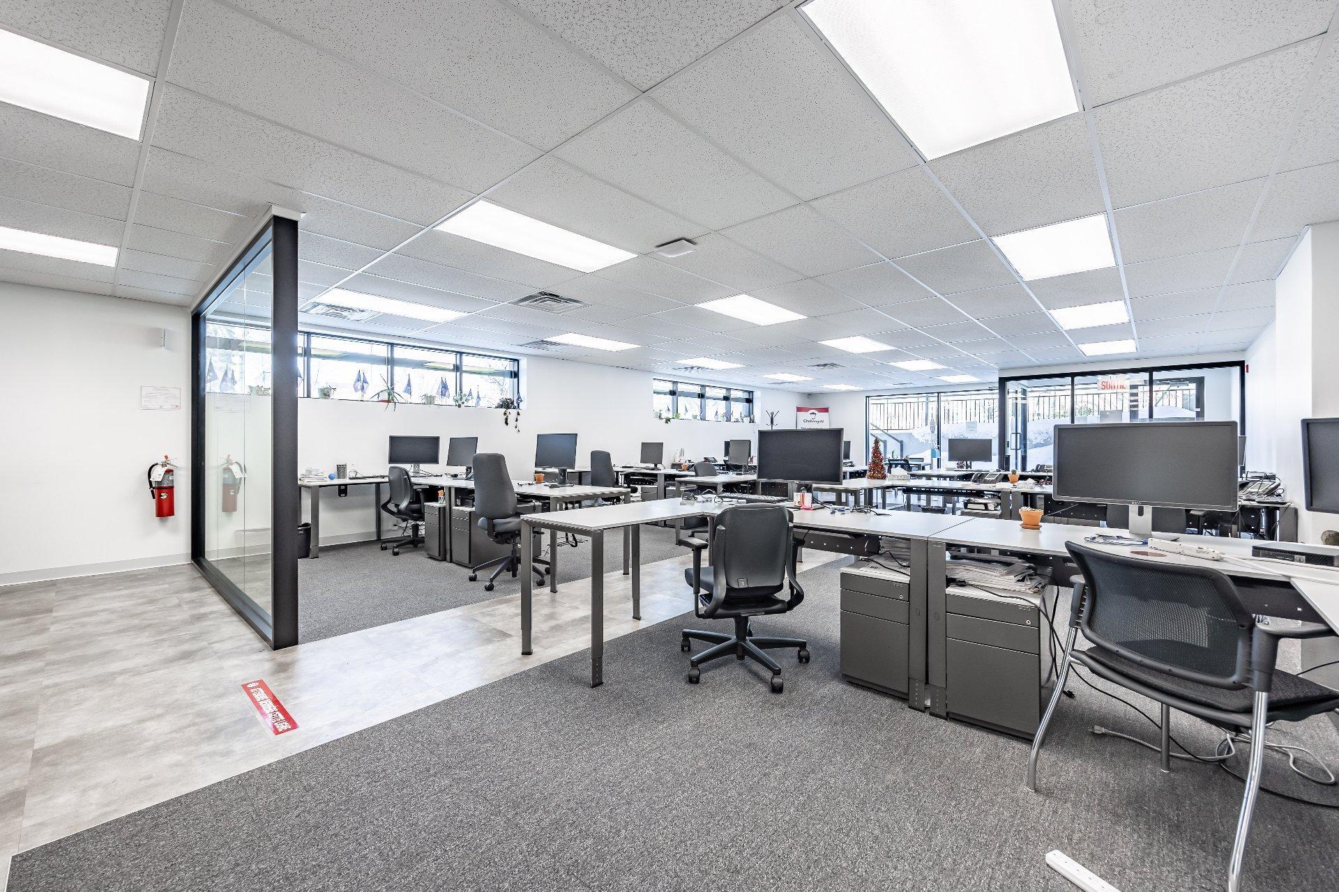 









460


Rue St-Charles O.

, A,
Longueuil (Le Vieux-Longueuil),




QC
J4H1G4

